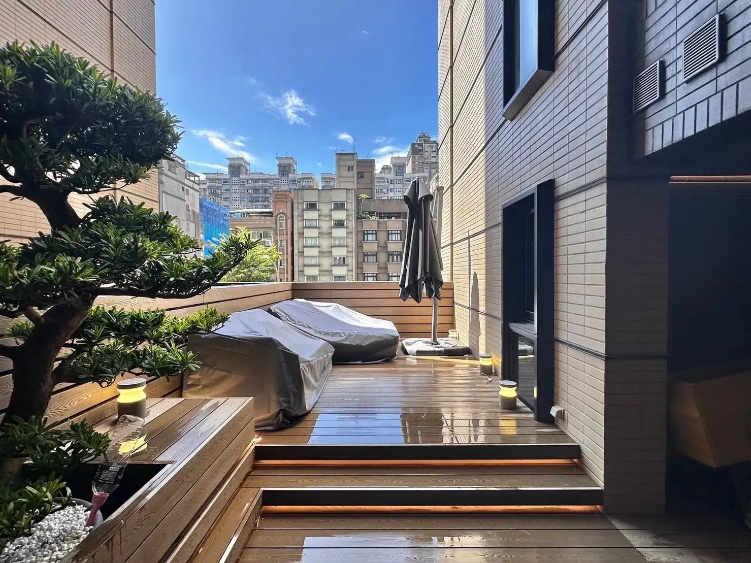 新北新店住宅｜戶外木地板 木地板完工照 5
